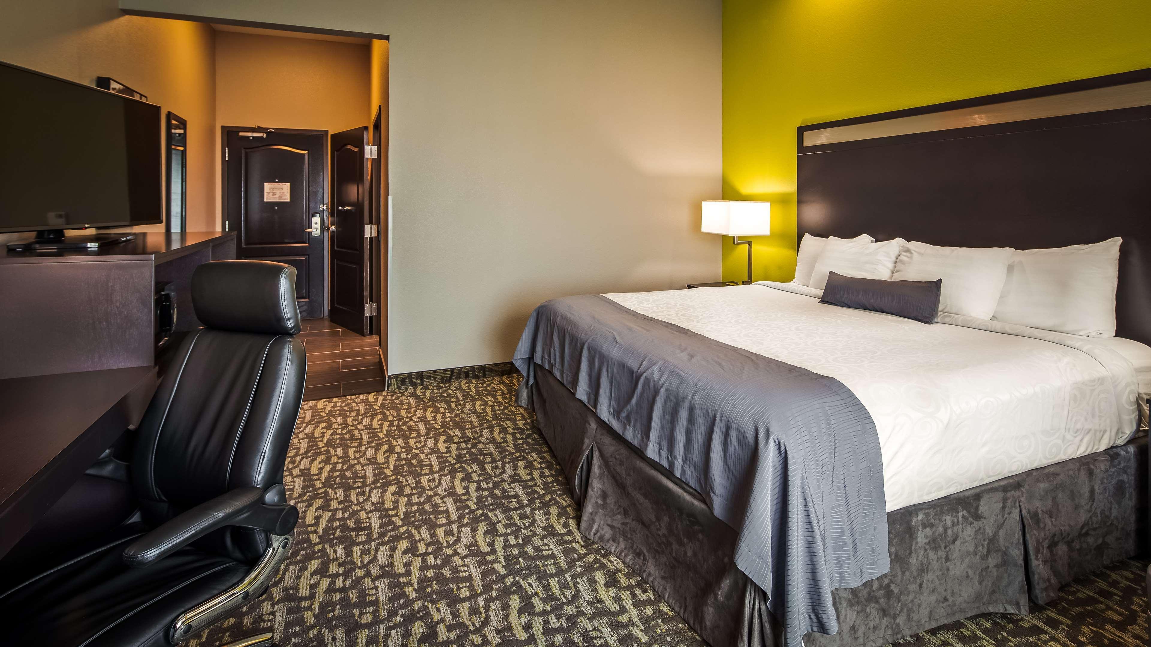 Best Western Plus Bay City Inn & Suites Exteriör bild